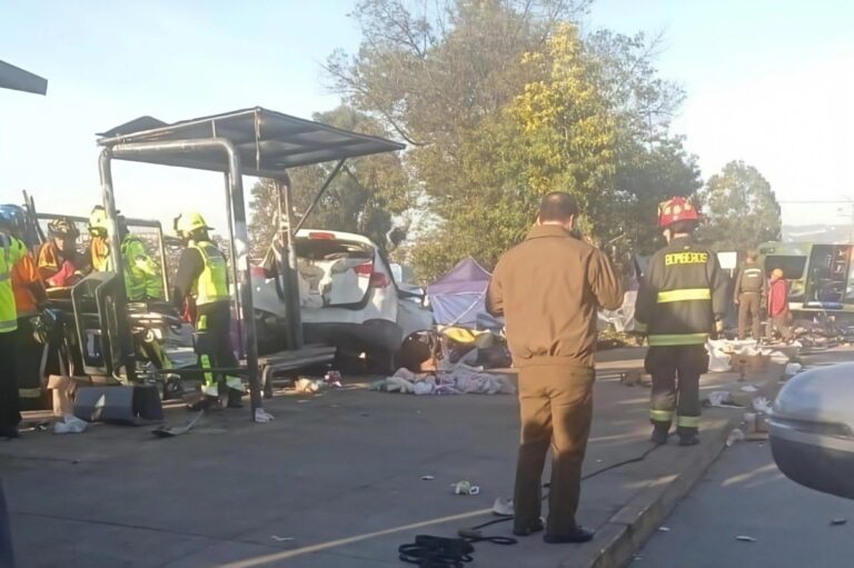 HORROR EN VIÑA DEL MAR: Vehículo ingresó a FERIA dejando 6 MUERTOS y varios heridos GRAVES