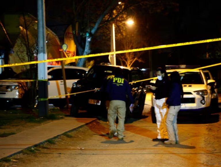 NOCHE DE TERROR: ADOLESCENTE fue APUÑALADO y DELINCUENTES INCENDIARON una vivienda
