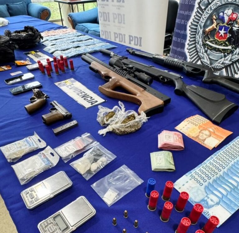 PDI DESBARATA banda de NARCOTRÁFICO y DETIENE a PASAJERO de BUS con más de 600 gramos de COCAÍNA