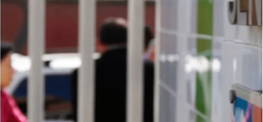 Detienen a tres jóvenes por presunta violación y abuso a adolescente en residencia del Gran Concepción