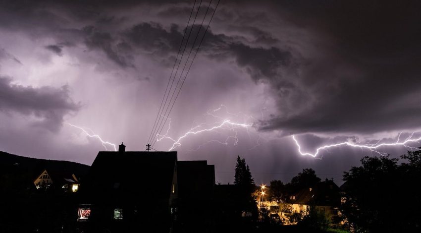 Tormenta eléctrica en el Gran Concepción: Senapred entrega recomendaciones para protegerse