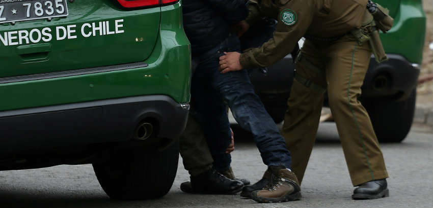 Conserje retiene a presunto ladrón tras robo en condominio de San Pedro de la Paz