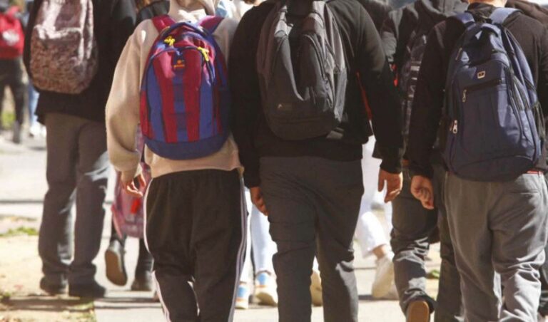 42 anotaciones negativas en un año: Corte Suprema confirma expulsión de estudiante de básica en Curanilahue