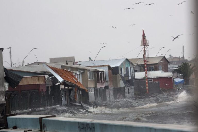 Hasta .500.000: Damnificados de Cerro Verde en el meteotsunami recibirán “bono enseres”