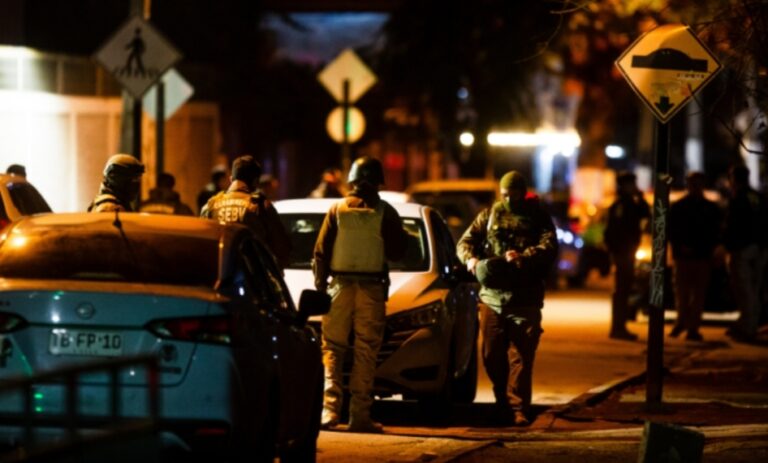 Carabineros REVELA IDENTIDAD de TRES PRÓFUGOS acusados del ASESINATO de cabo segundo en Renca