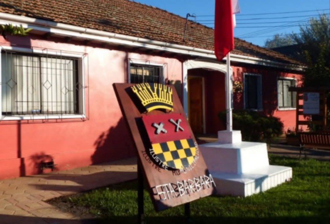 Contraloría indaga a Municipalidad de Santa Bárbara por presunto uso irregular de vehículos municipales