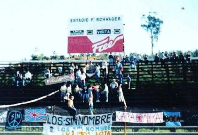Los Sin Nombre: La barra que eterniza el alma de los mineros