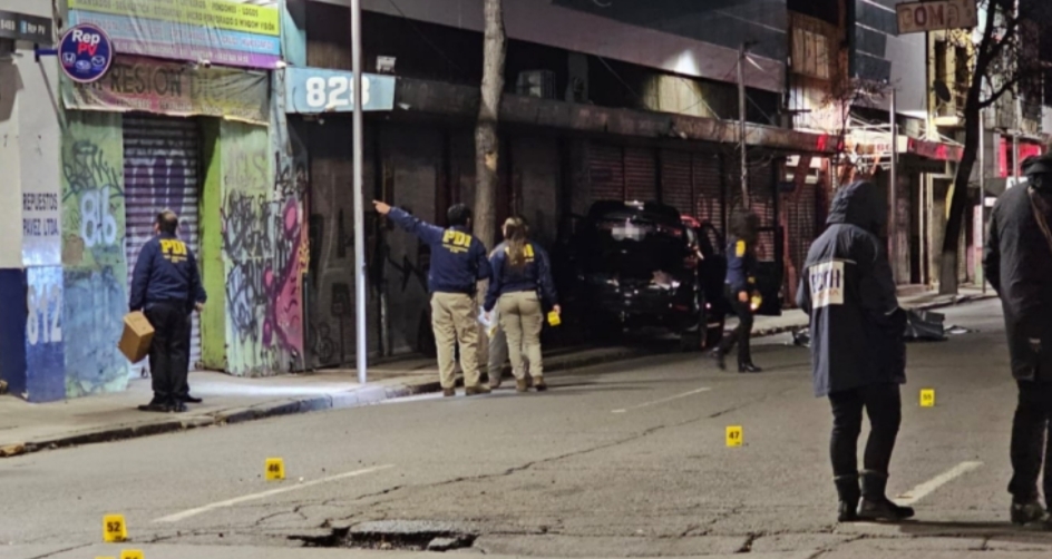 BALACERA  deja DOS MUERTOS tras ATAQUE a OCUPANTES de un VEHÍCULO
