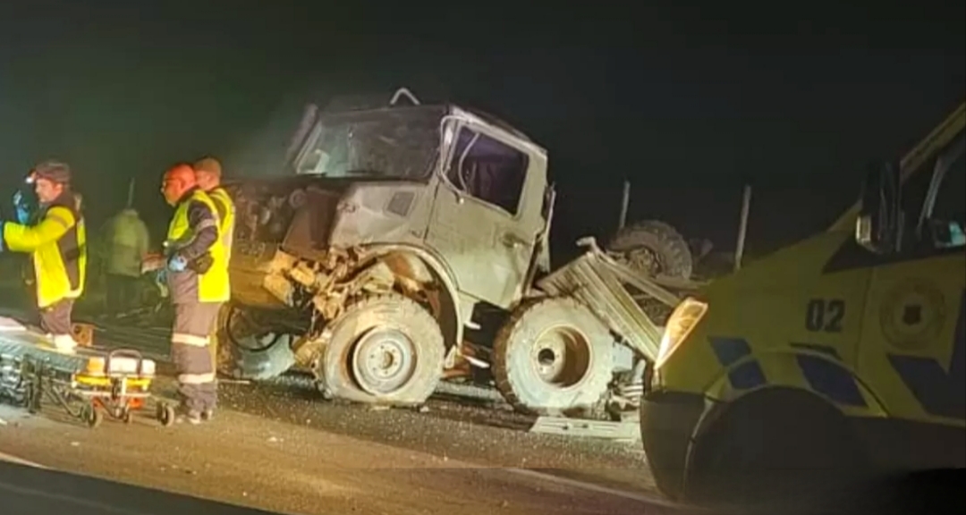 Militar MUERE tras COLISIÓN entre VEHÍCULO del Ejército y CAMIÓN: conductor quedó DETENIDO