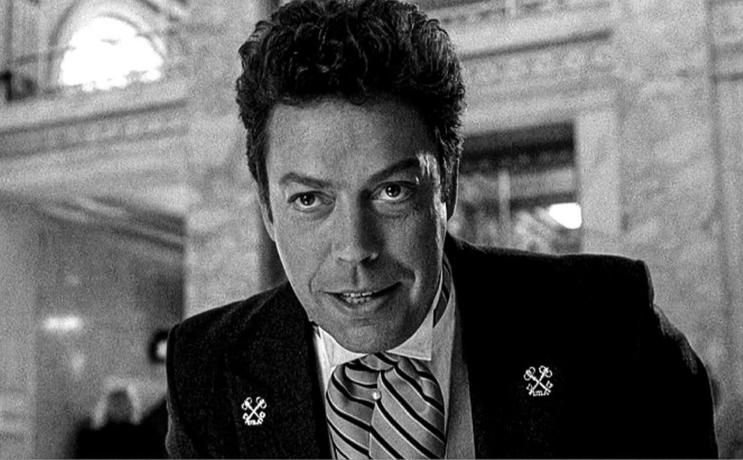 MUERE a los 80 años Tim Curry, ICÓNICO ACTOR de Mi Pobre Angelito e It