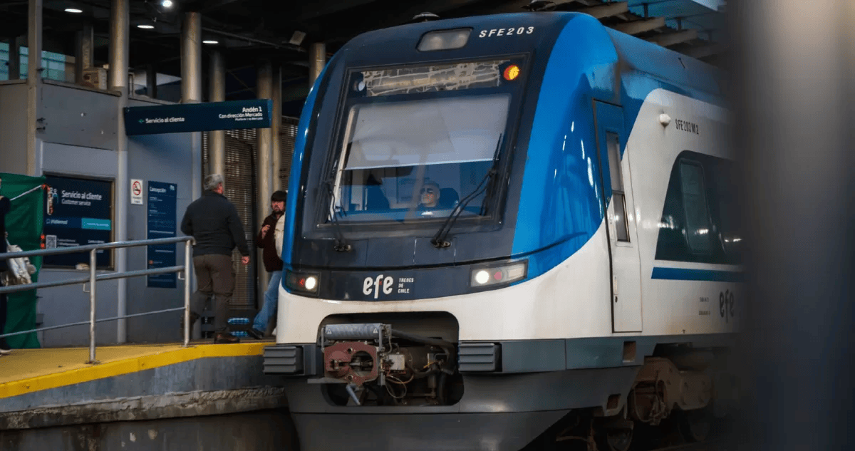 Peatón muere atropellado por tren en cruce Santa Leonor de Talcahuano Peatón muere atropellado por tren en cruce Santa Leonor de Talcahuano